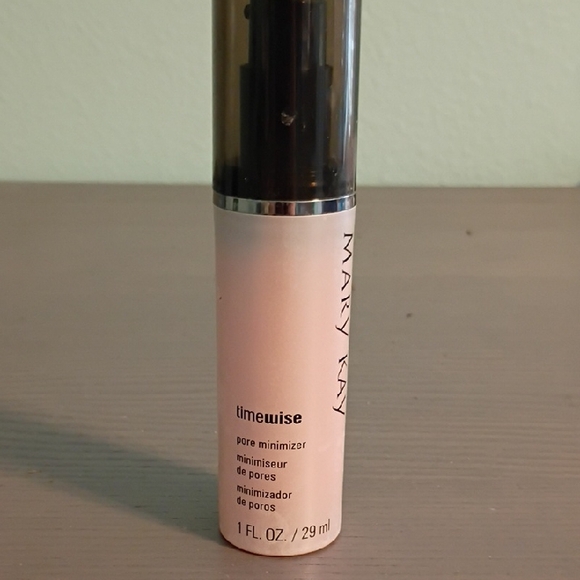 Mary Kay Other - Mary Kay Timewise Primer - Sleek Black and Cream